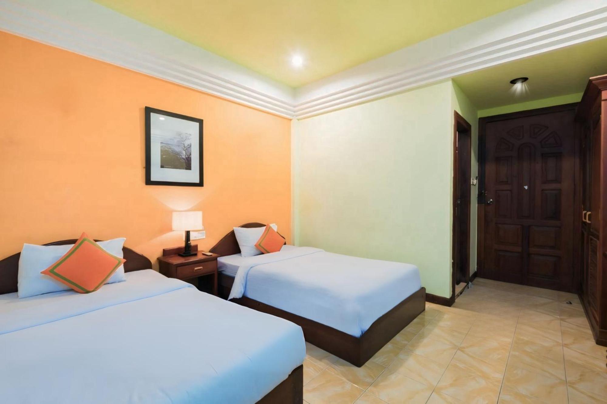 Vplus Hotel Siem Reap Luaran gambar