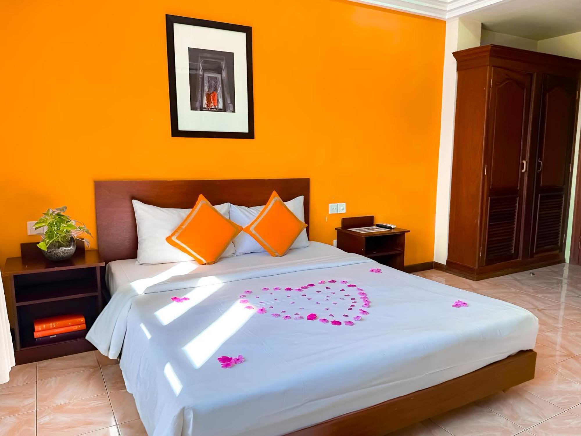 Vplus Hotel Siem Reap Luaran gambar