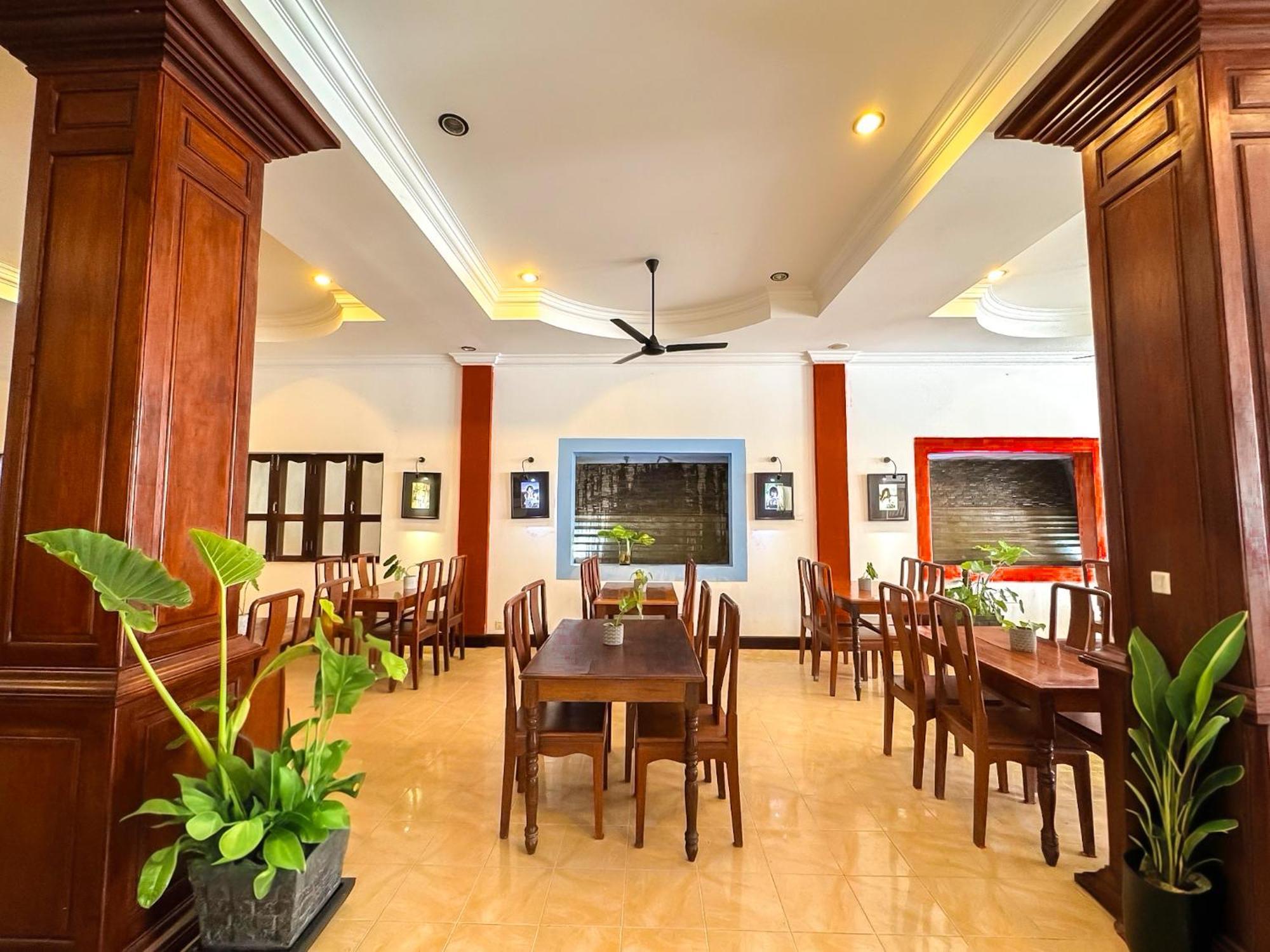 Vplus Hotel Siem Reap Luaran gambar