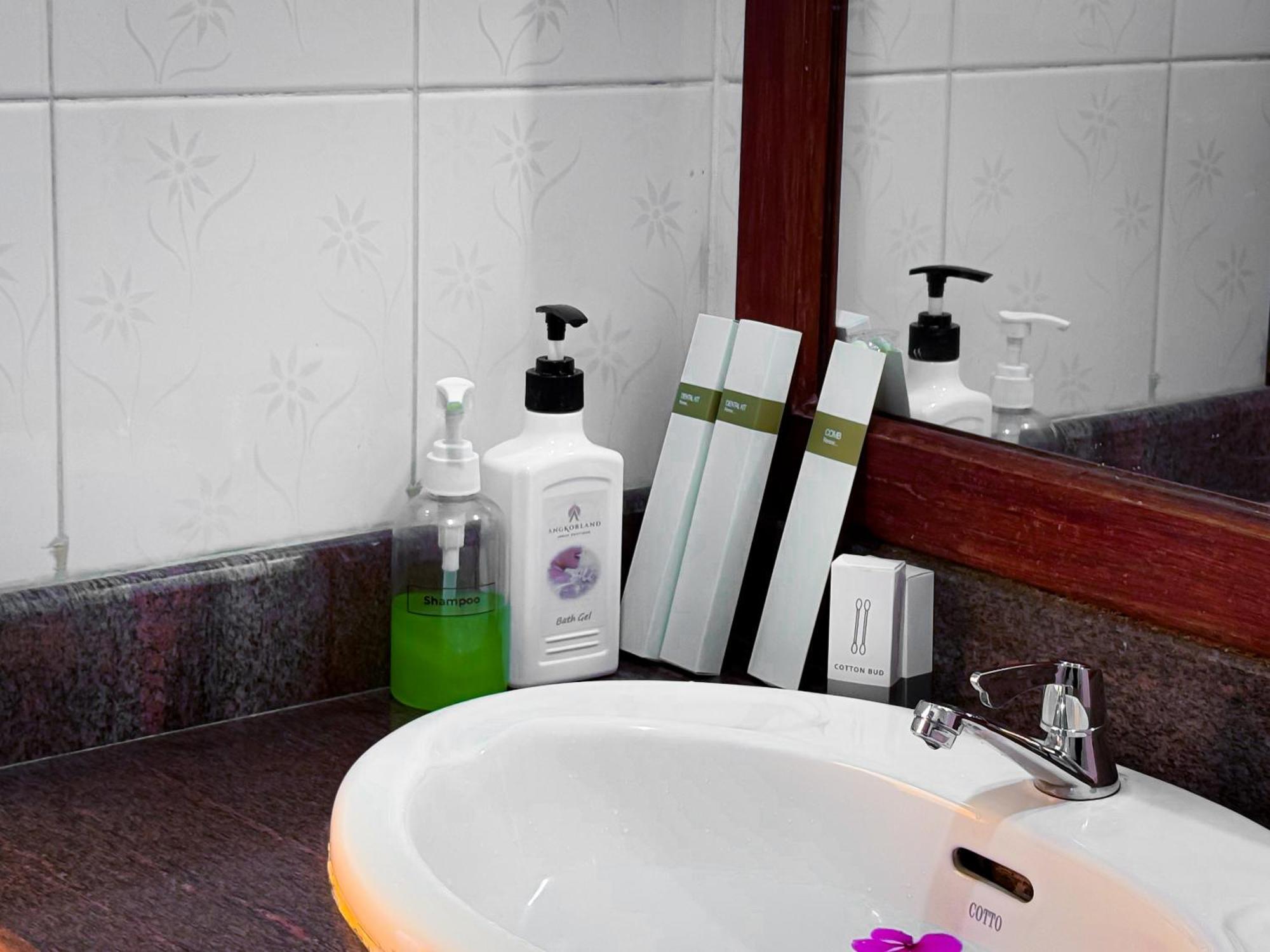 Vplus Hotel Siem Reap Luaran gambar